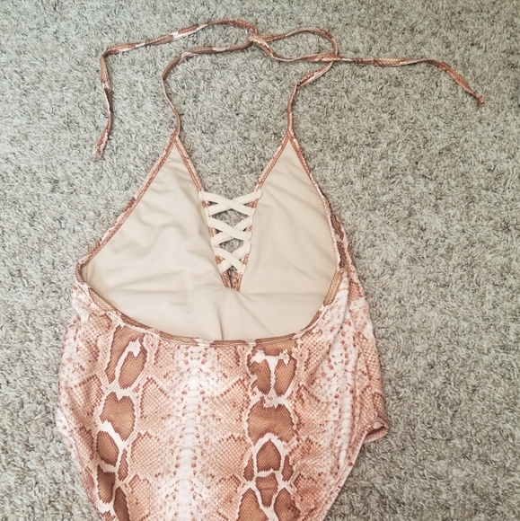 NWT Fashion Nova One Piece Swimsuit - Picture 2 of 5